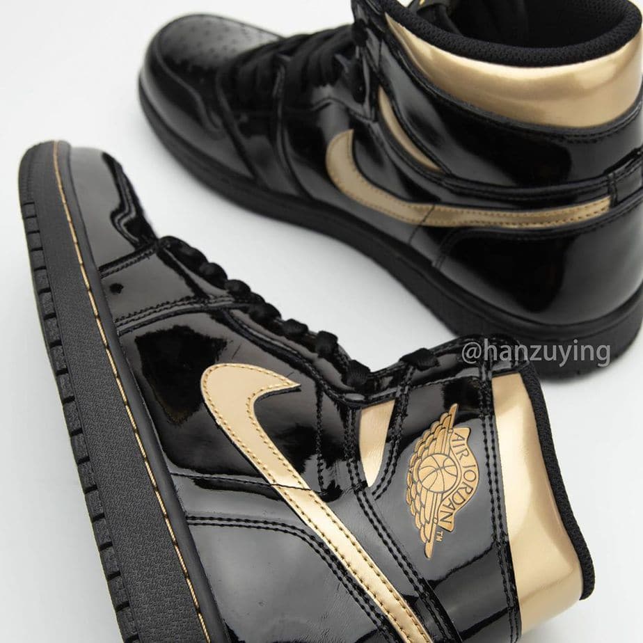 Air Jordan 1 High Black Metallic Gold Patent