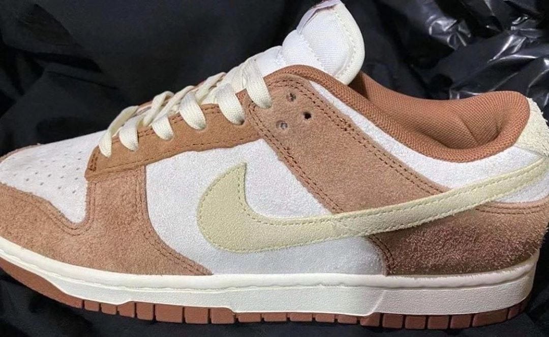 Nike Dunk Low Prm Medium Curry 2021