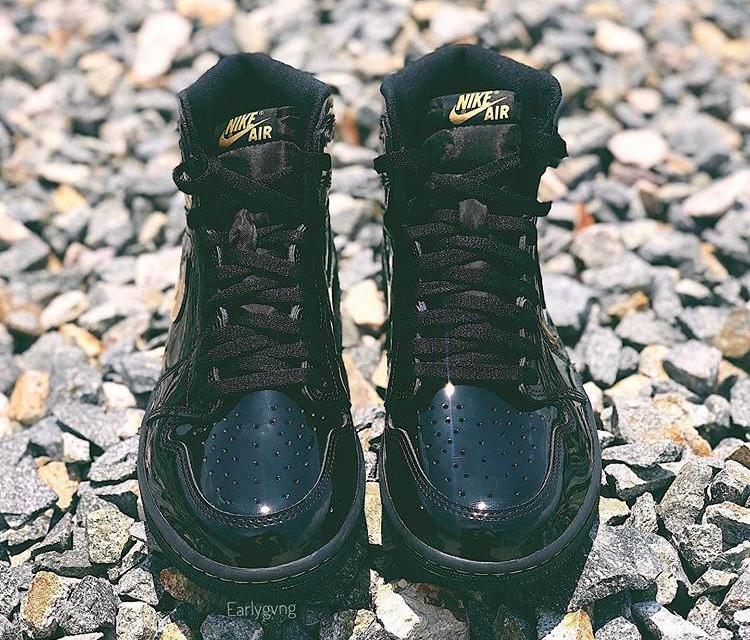 Air Jordan 1 High Patent Black Metallic Gold