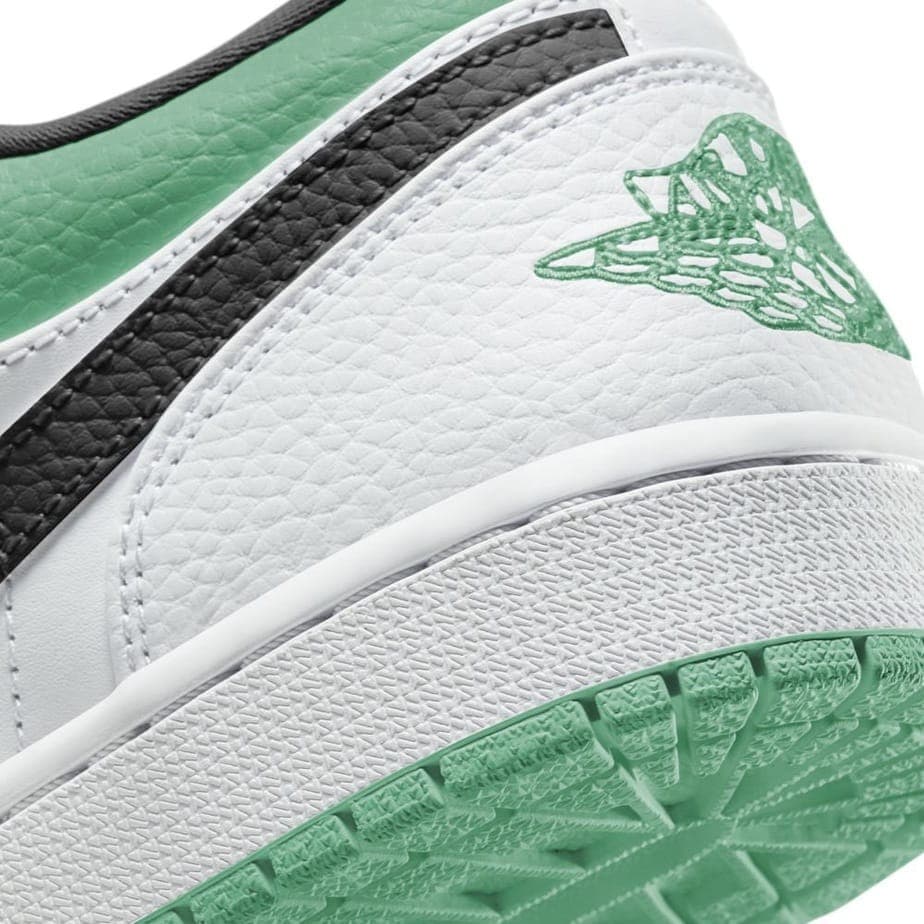 Air Jordan 1 Low takes on "White/Mint Green" Next