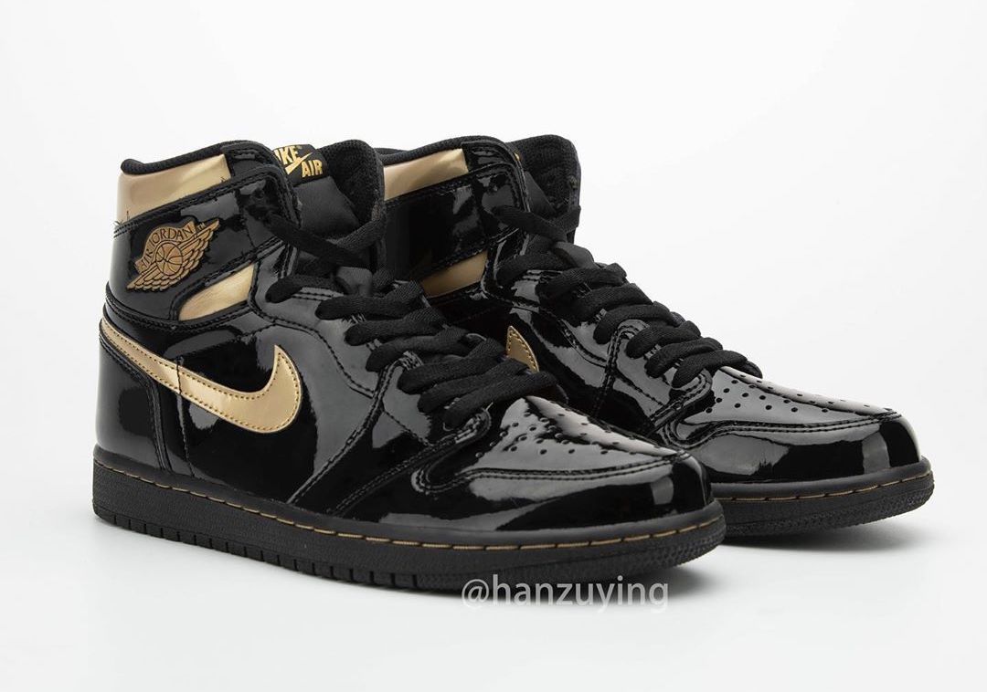 Air Jordan 1 High Black Metallic Gold
