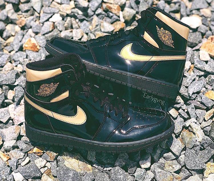 Air Jordan 1 High Patent Black Metallic Gold