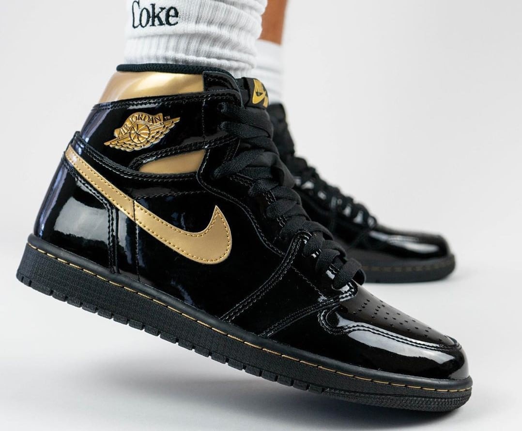 Air Jordan 1 High Patent Black/metallic Gold