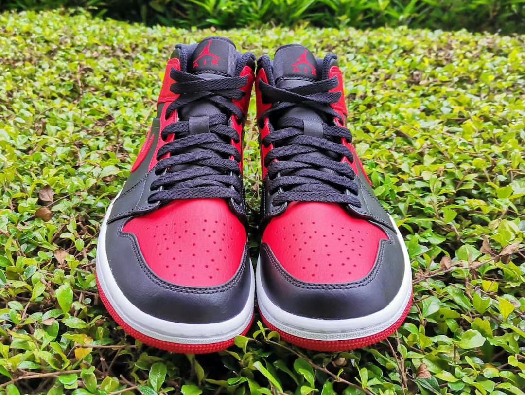 Air Jordan 1 Mid Bred 2020