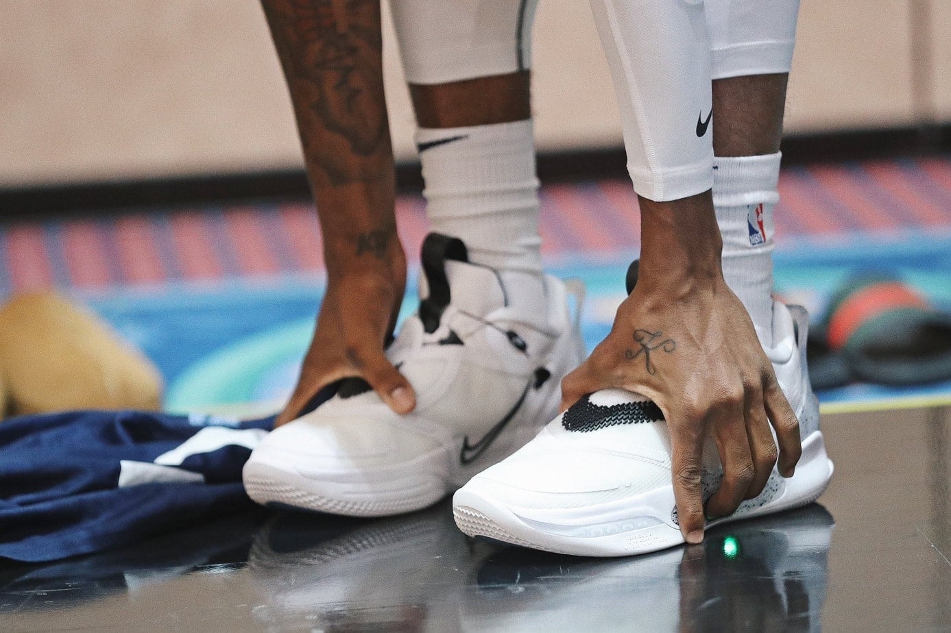 Official Images of the Nike Adapt BB 2.0 "Oreo"