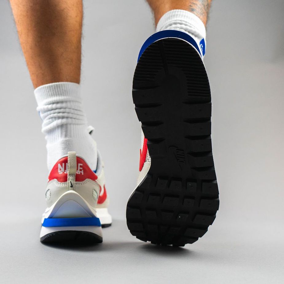 Sacai X Nike Vaporwaffle Game Royal/red