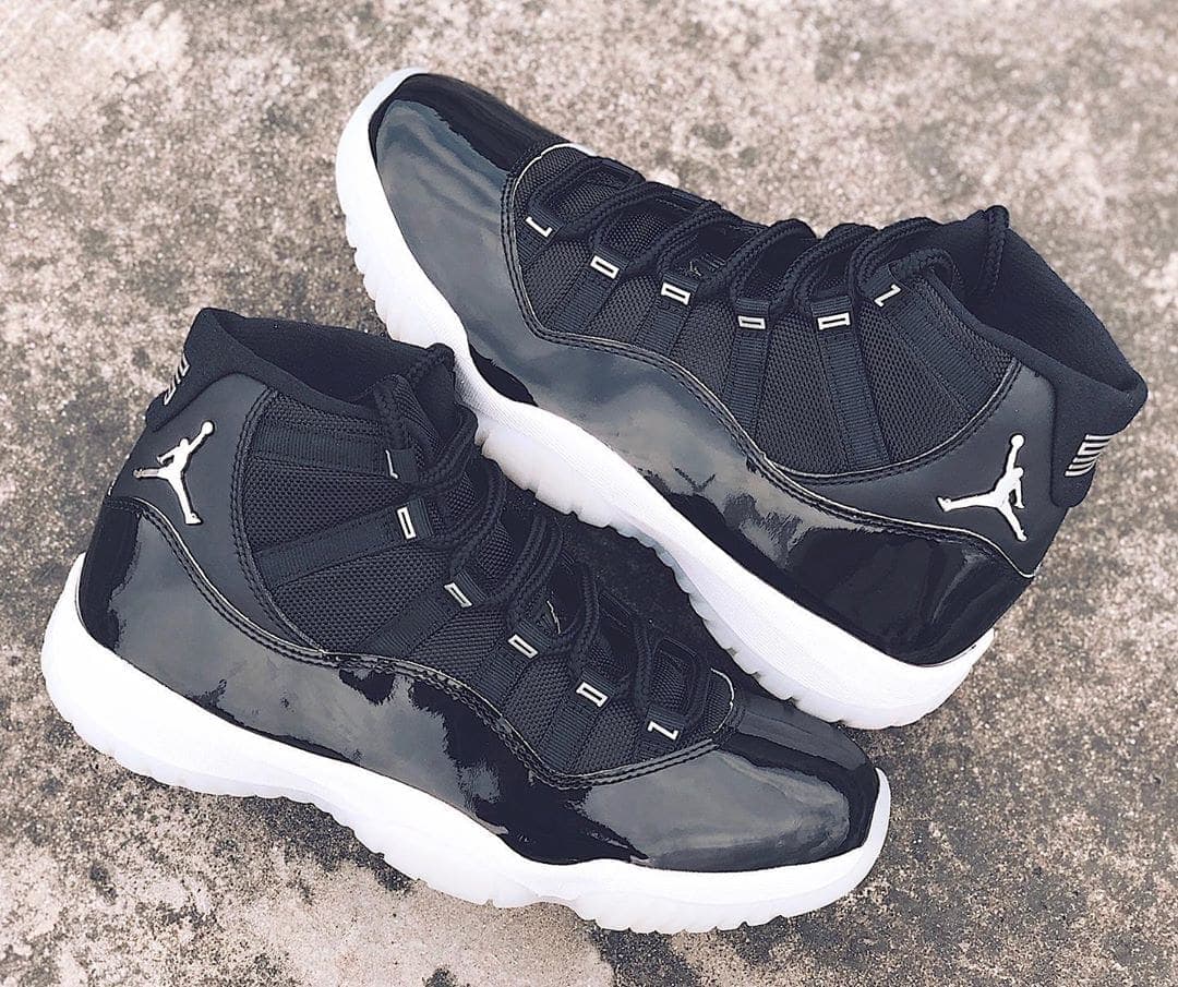 Air Jordan 11 Holiday 2020