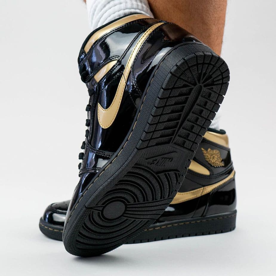 Air Jordan 1 High Patent Black/metallic Gold