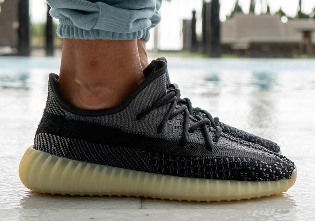 adidas Yeezy Boost 350 V2 "Carbon"