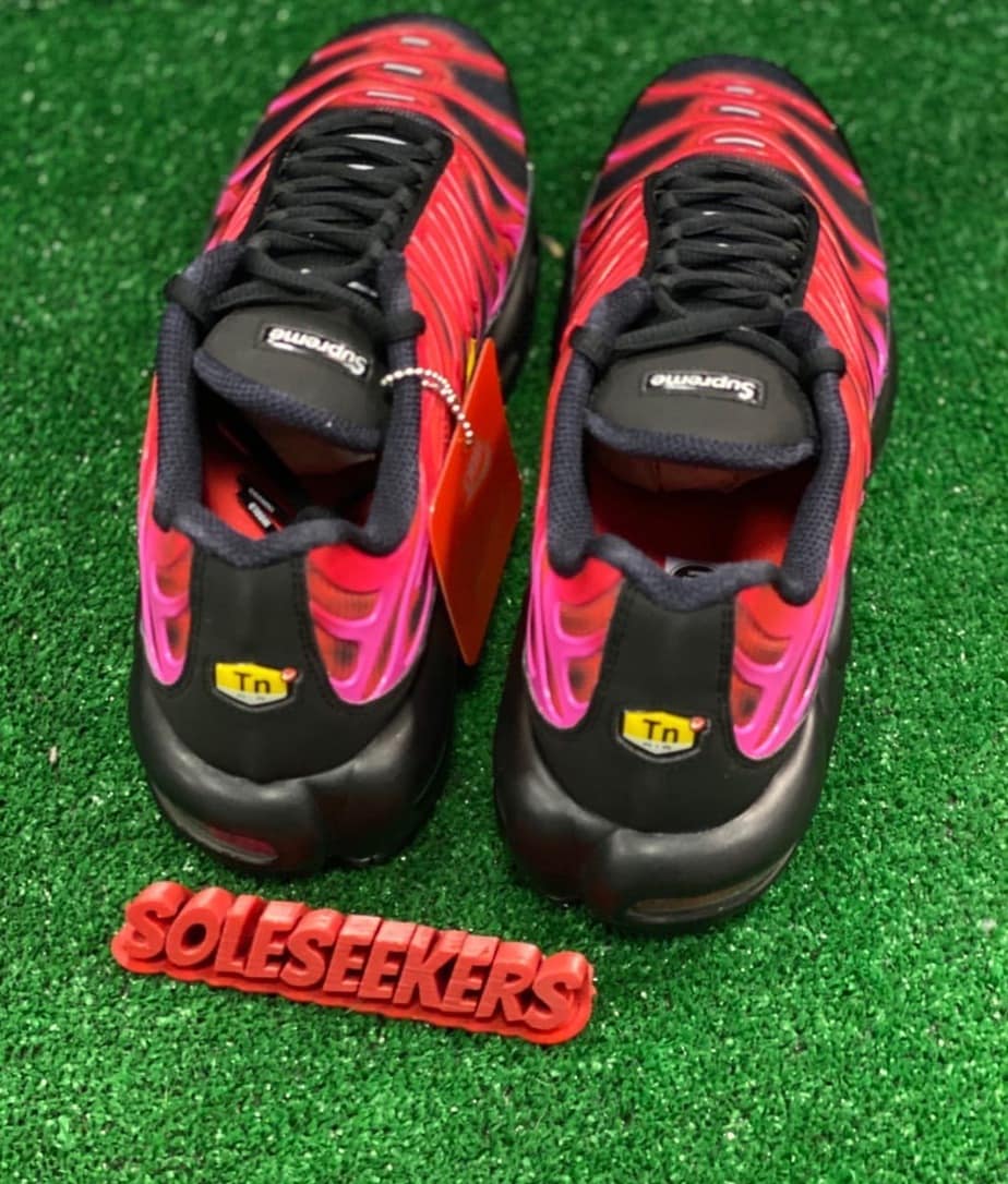 Supreme x Nike Air Max Plus "University Red"