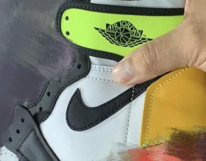 Air Jordan 1 High Og Volt/university Gold