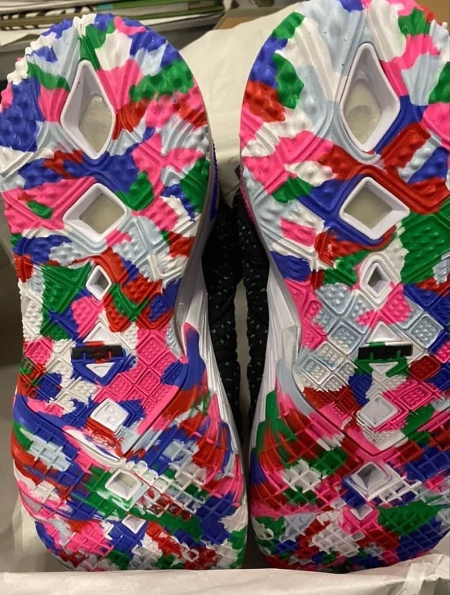Nike LeBron 18 "James Gang"