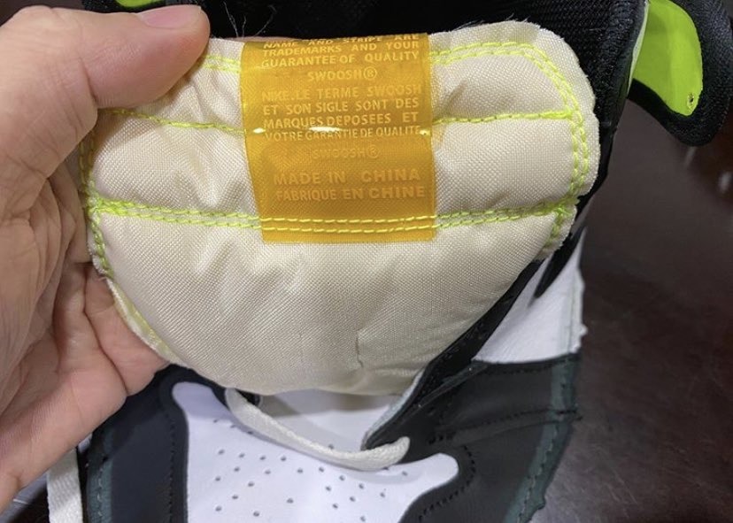 Air Jordan 1 High Og Volt/university Gold