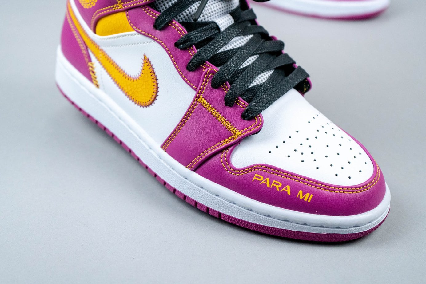 Official Images of Air Jordan 1 Mid "Familia"