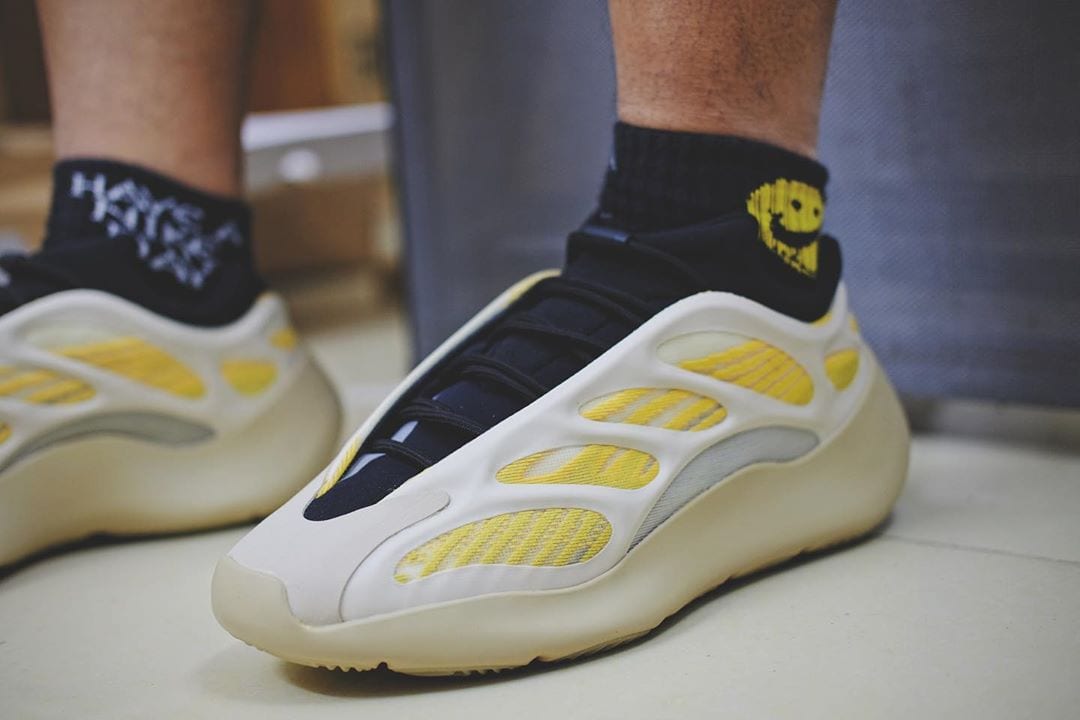 adidas Yeezy 700 V3 Safflower