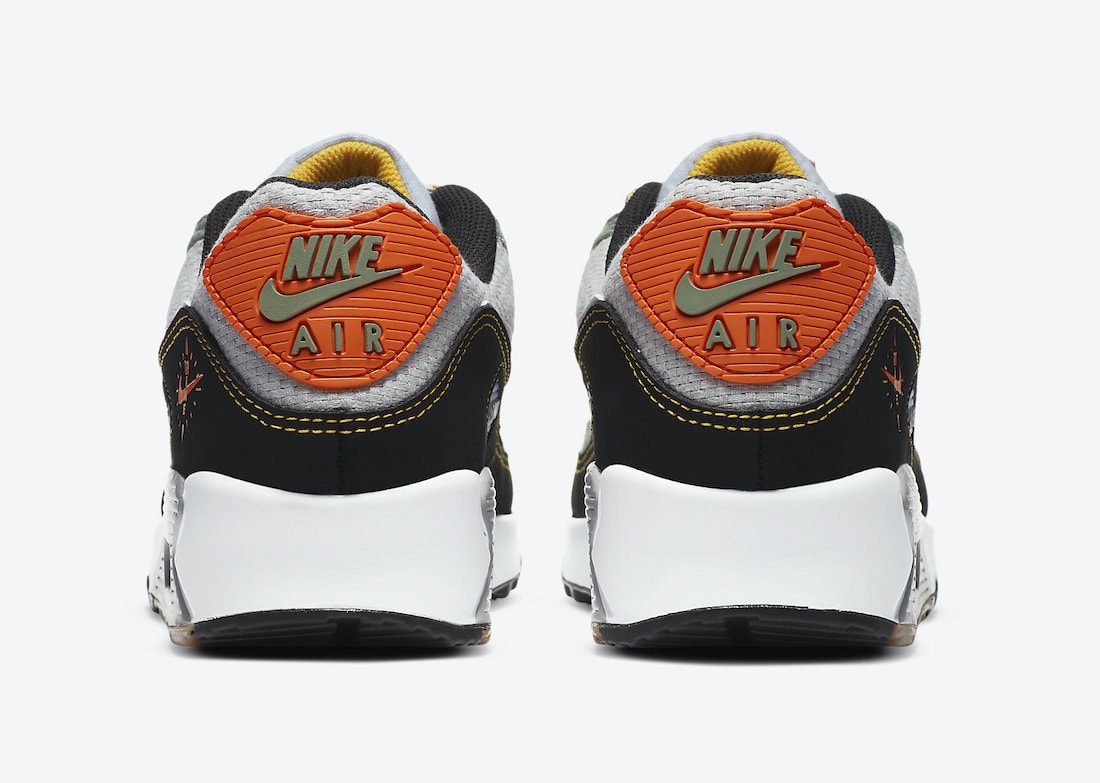 Nike Adds Buckles to the Air Max 90