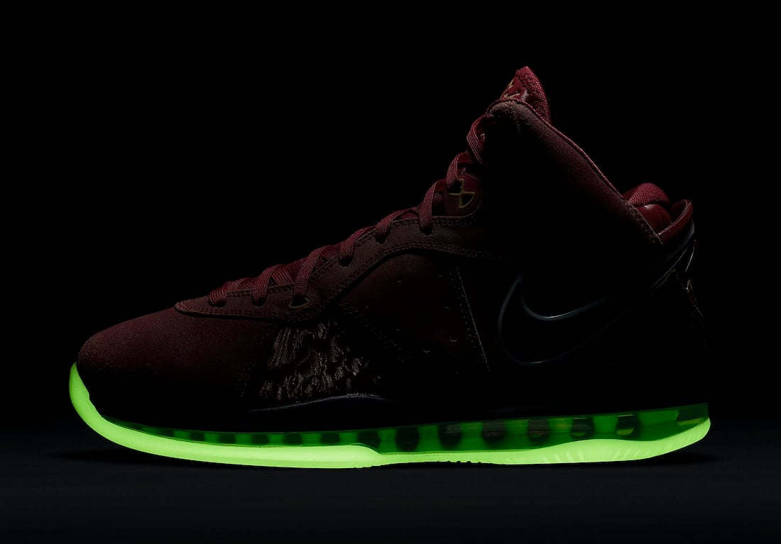 Nike LeBron 8 "Gym Red"