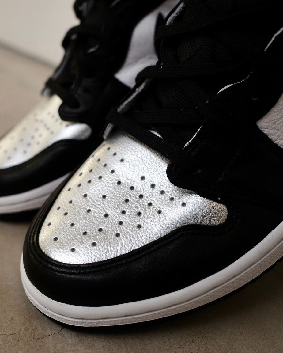 Air Jordan 1 High Og Wmns “silver Toe”