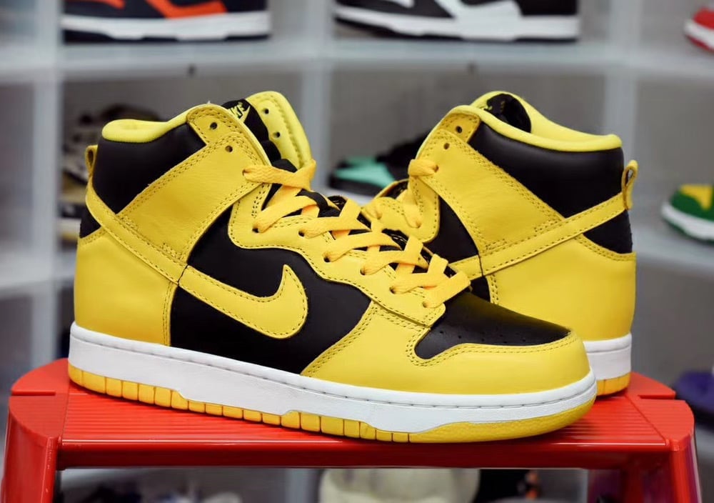 Nike Dunk High Black Varsity Maize CZ8149-002