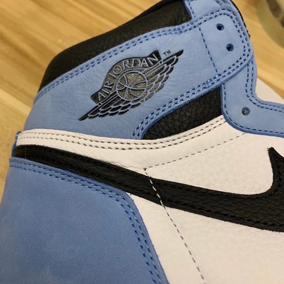 Air Jordan 1 High Og University Blue