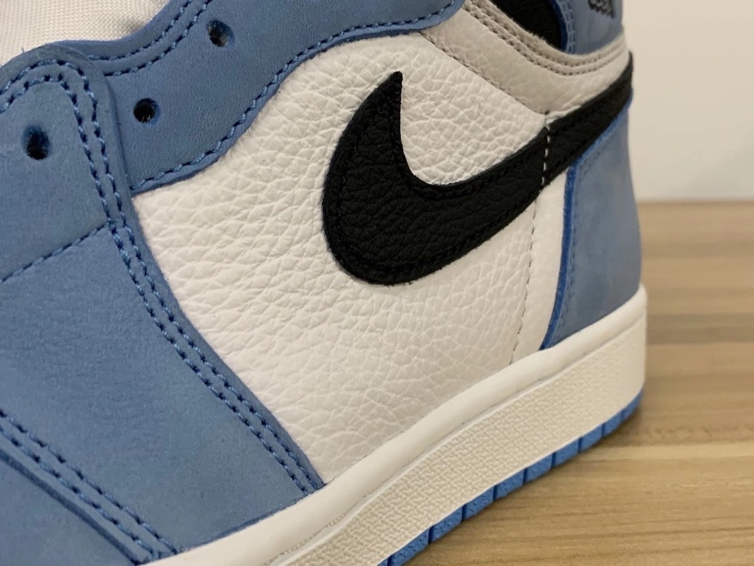 Air Jordan 1 High Og University Blue