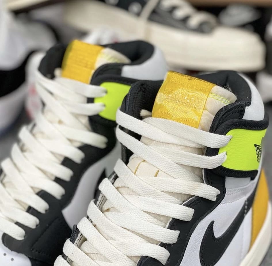 Air Jordan 1 High Og Volt Gold