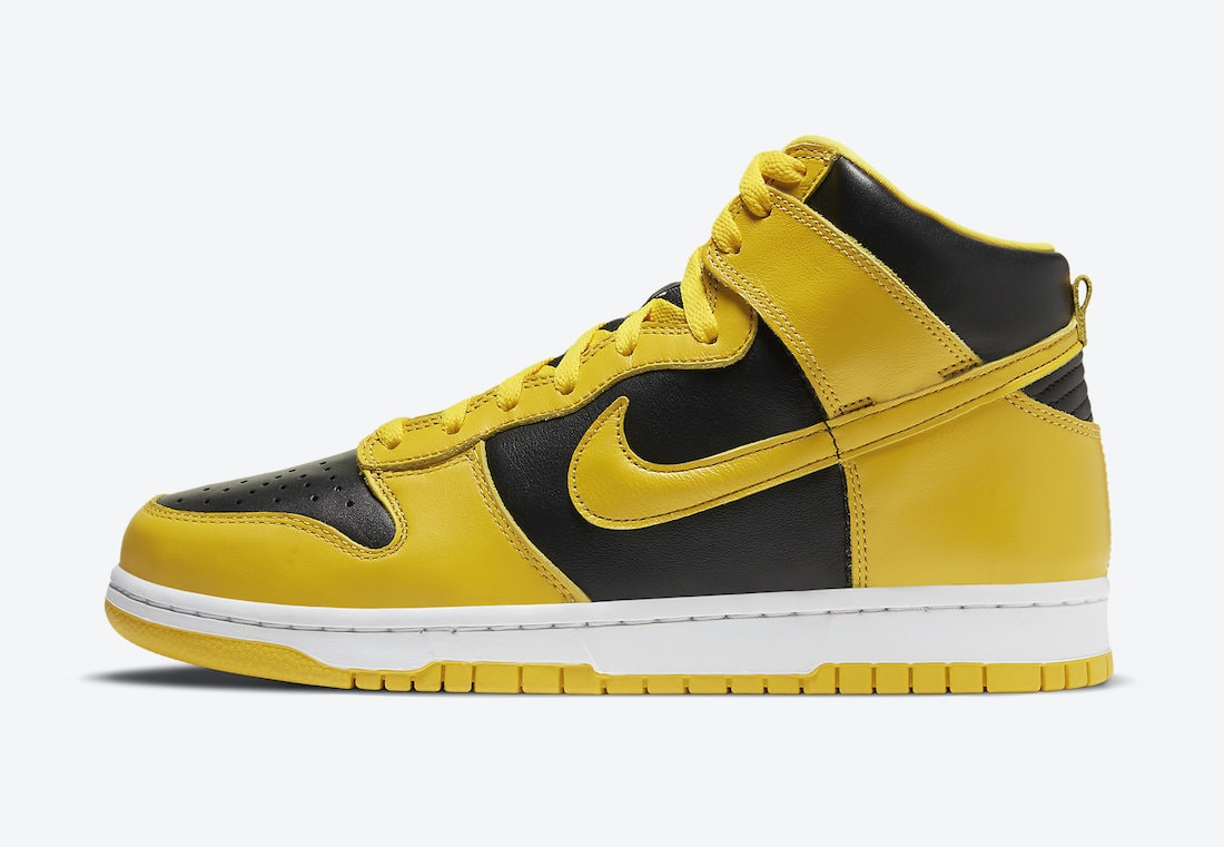 Nike Dunk High "Varsity Maize"