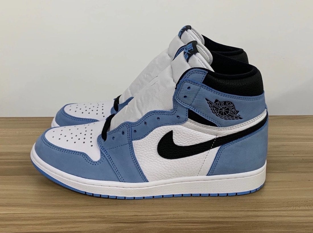 Air Jordan 1 High OG University Blue