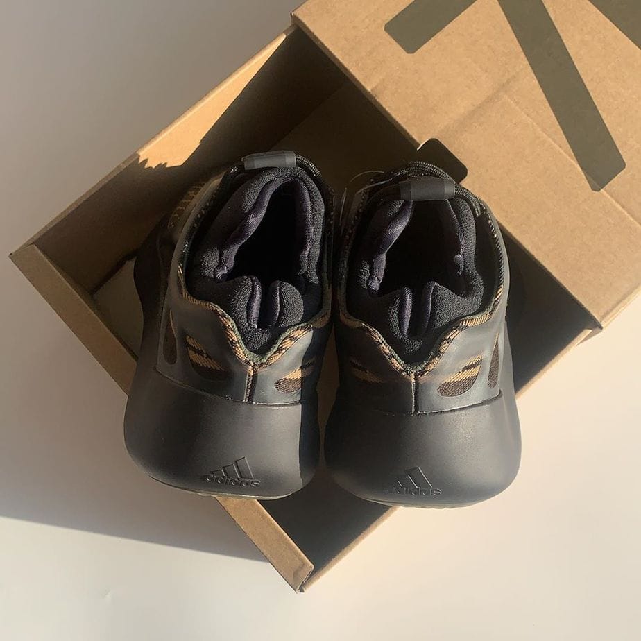adidas Yeezy 700 V3 Clay Brown