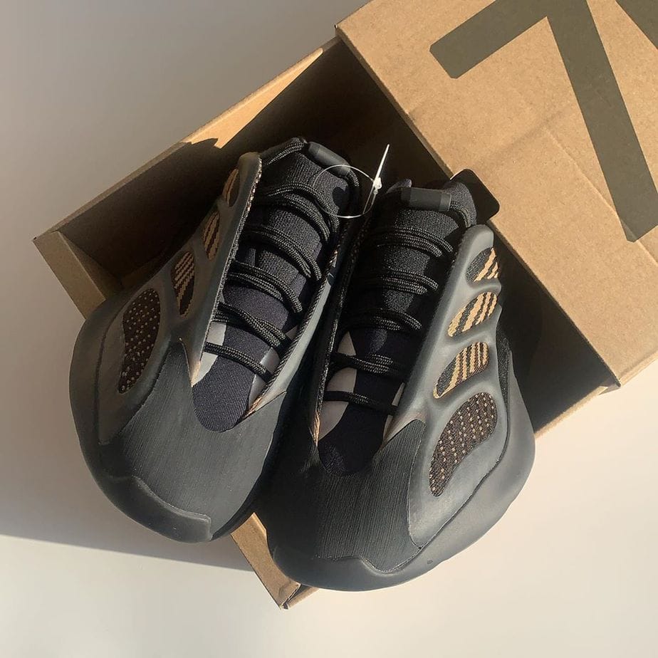 adidas Yeezy 700 V3 Clay Brown