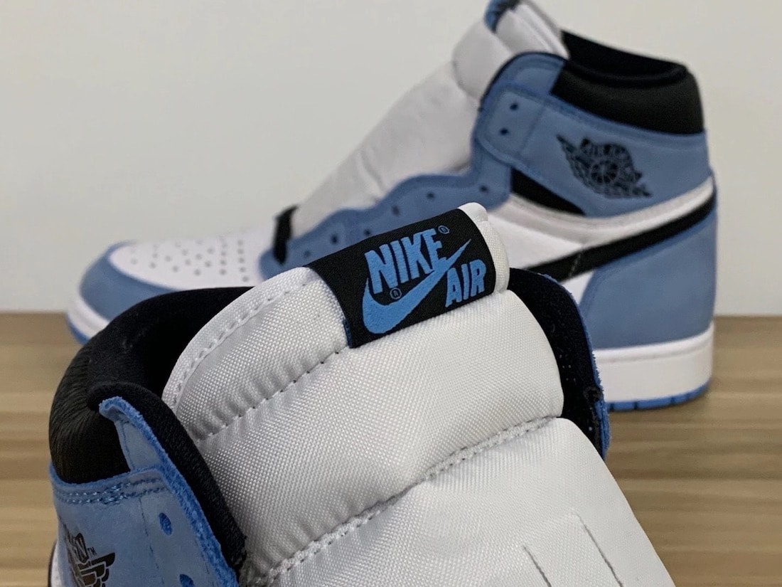 Air Jordan 1 High Og University Blue