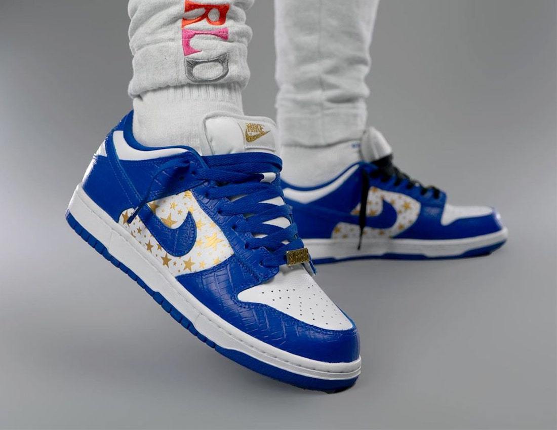 Supreme Nike SB Dunk Low Stars Hyper Blue DH3228-100 Release Date On Feet