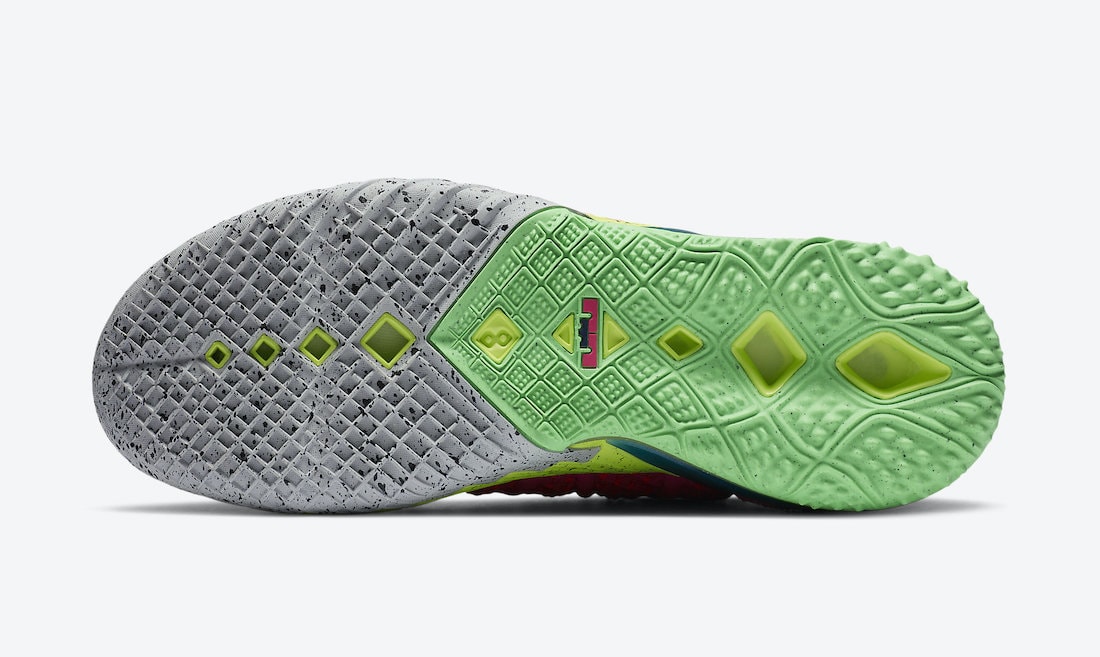 Official Images of the Nike LeBron 18 "Los Angeles By Night"