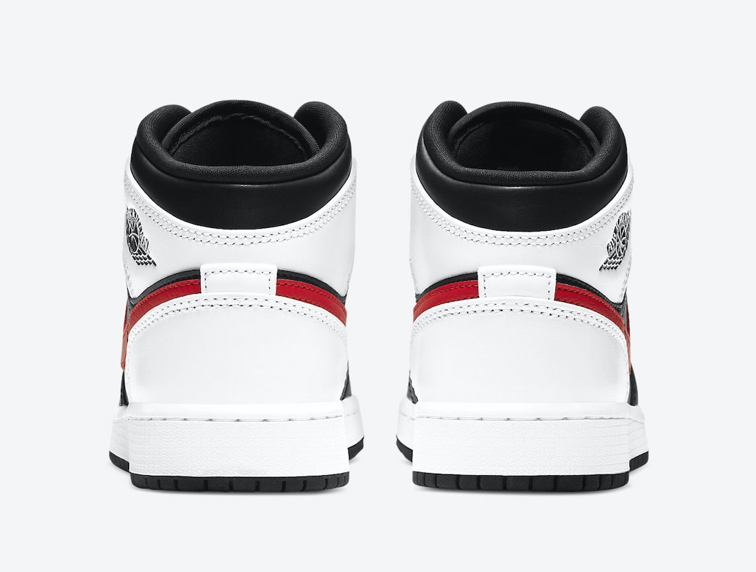 Air Jordan 1 Mid GS Dropping in a Chicago Bulls Colorway