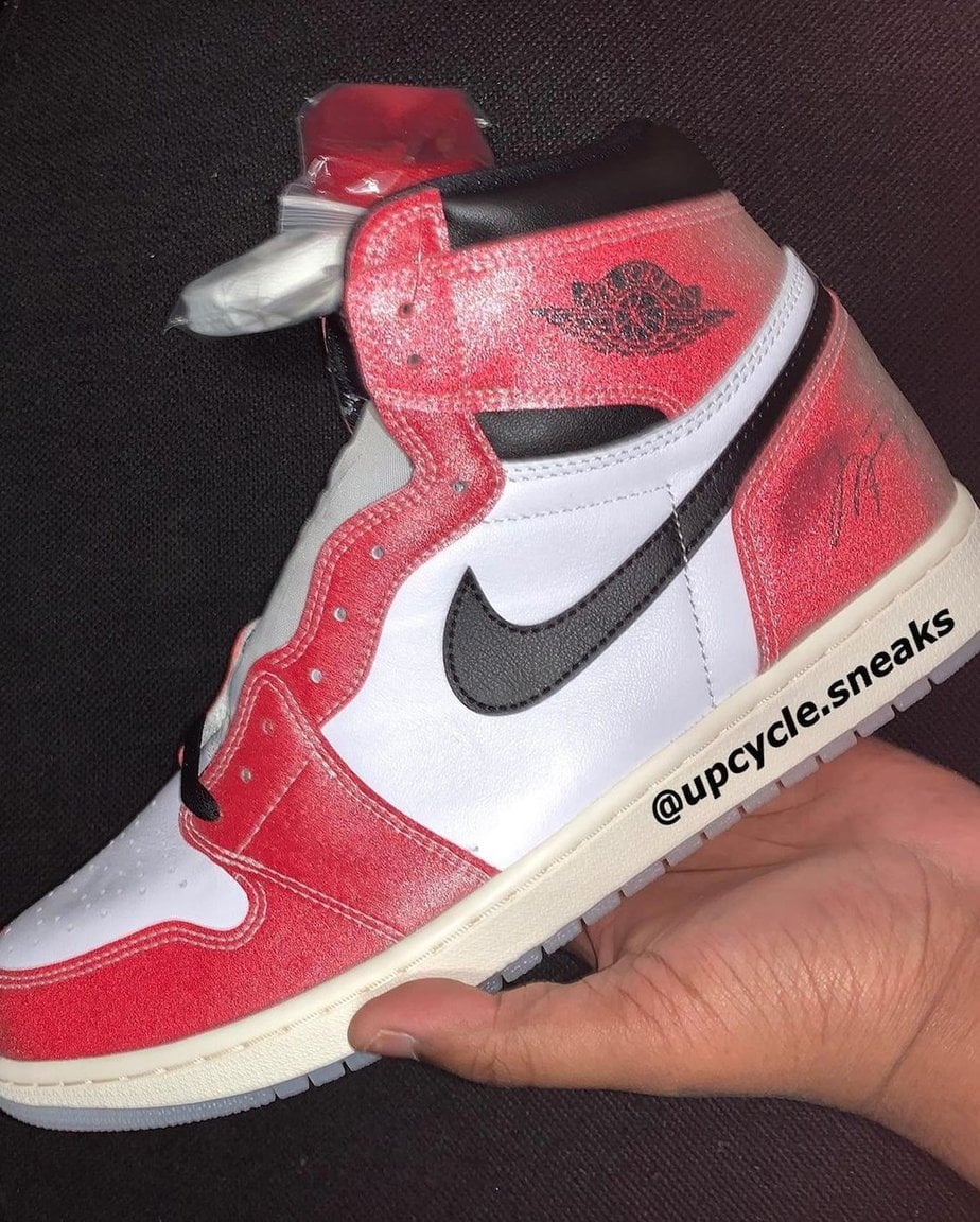 Trophy Room Air Jordan 1 DA2728-100