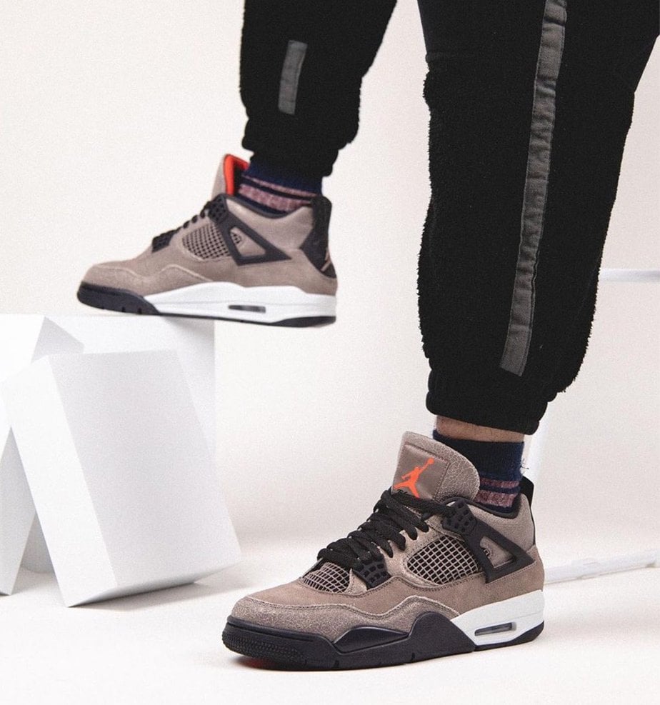 Air Jordan 4 Taupe Haze