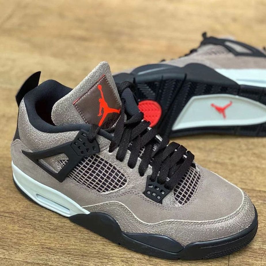 Air Jordan 4 Taupe Haze 2021