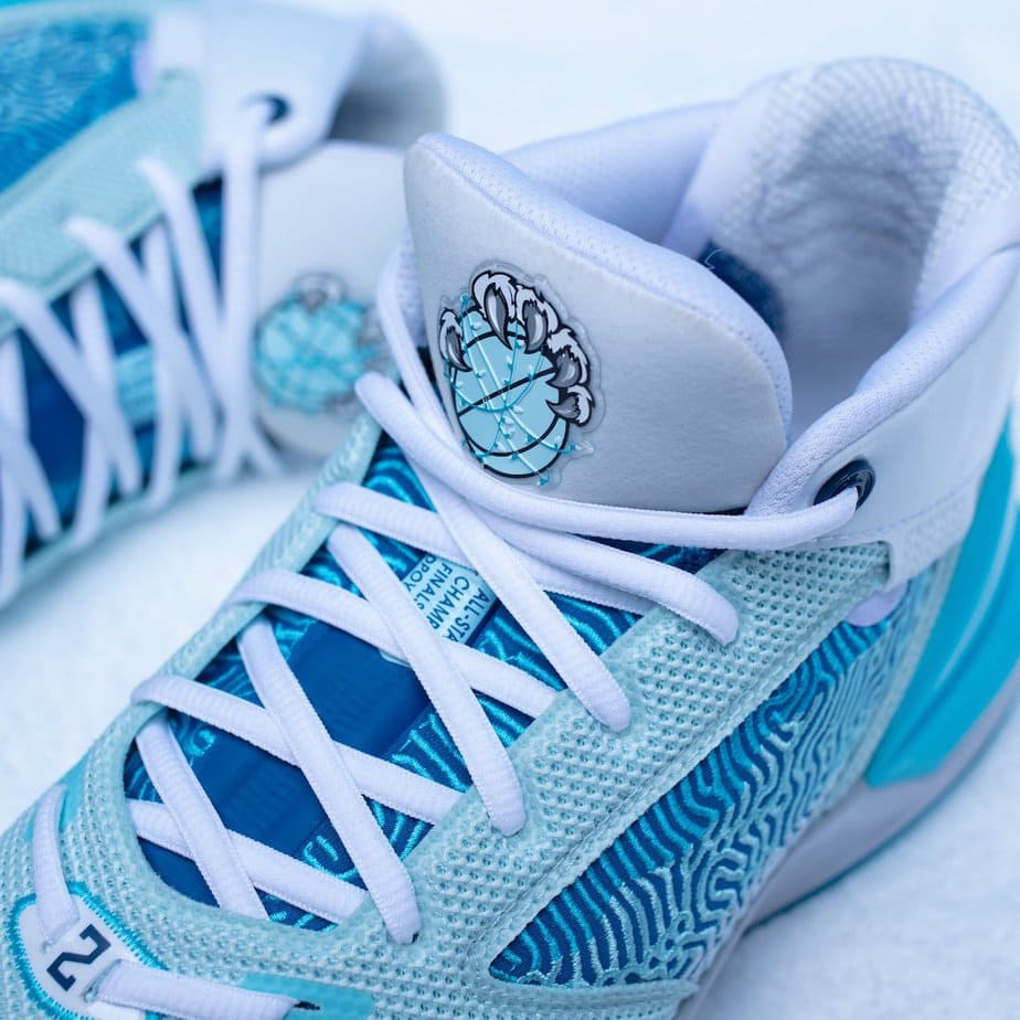 Kawhi Leonard and New Balance Celebrate Christmas