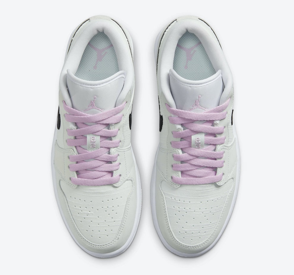 Air Jordan 1 Low SE "Barely Green"