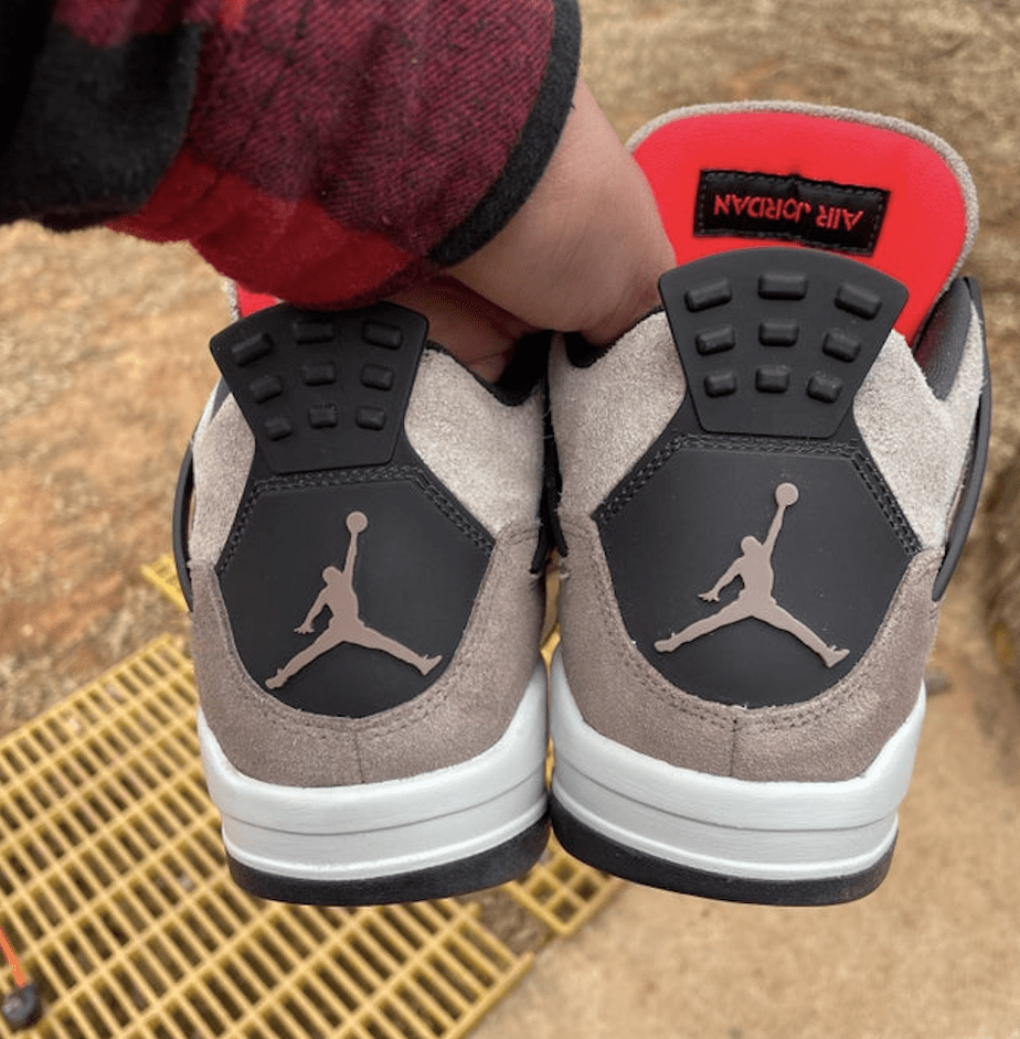 Air Jordan 4 Taupe Haze