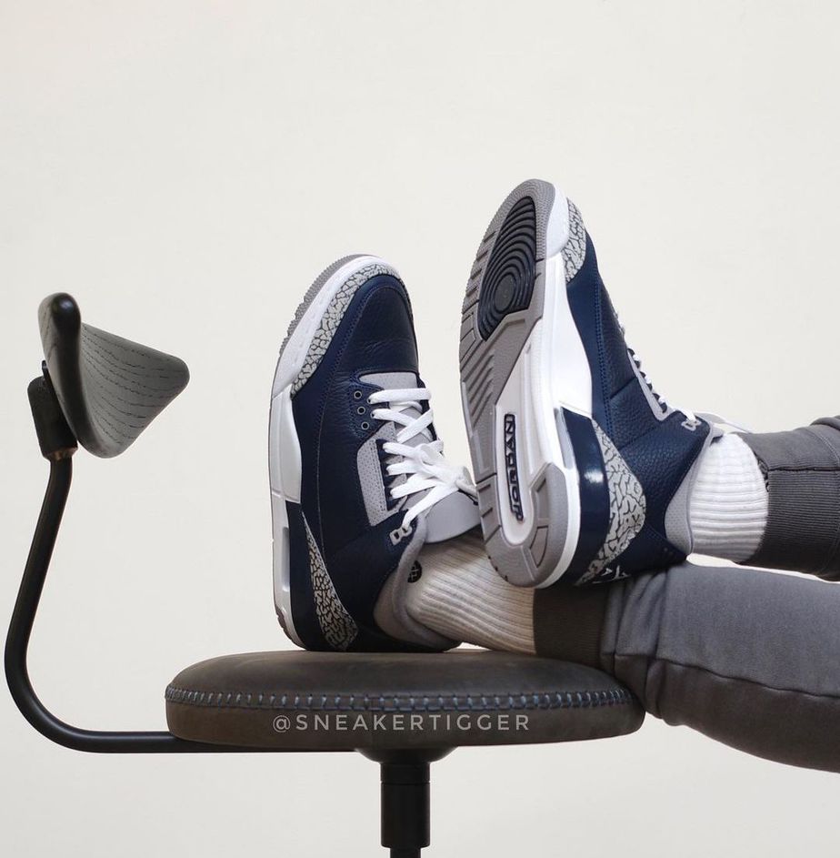 Air Jordan 3 Georgetown 2021