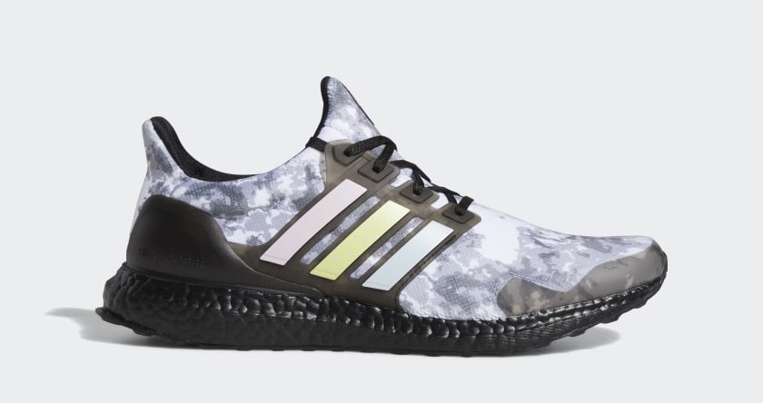 adidas Ultra Boost Sky Tint Black