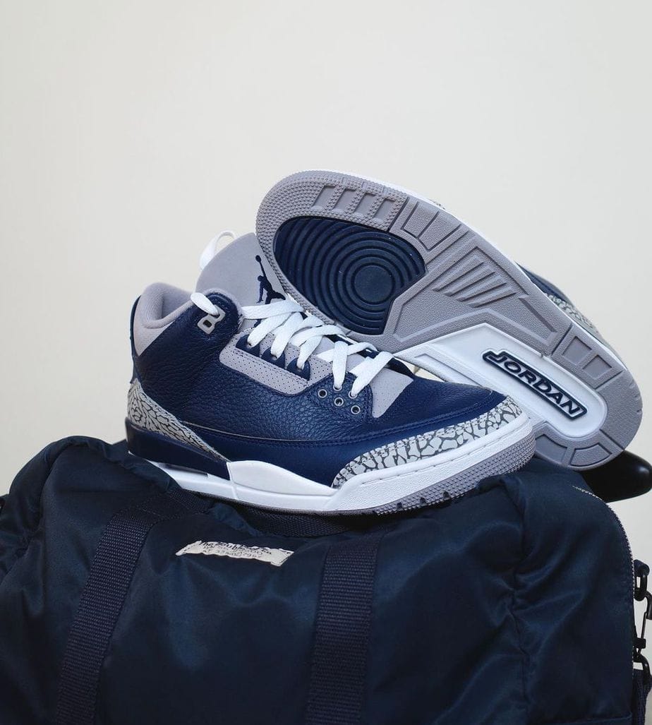 Air Jordan 3 Georgetown 2021