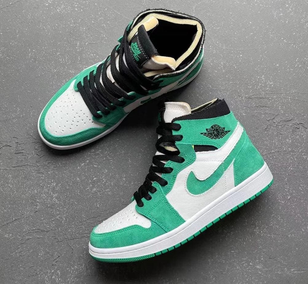 Official Images of the Air Jordan 1 Zoom Comfort "Stadium Green"