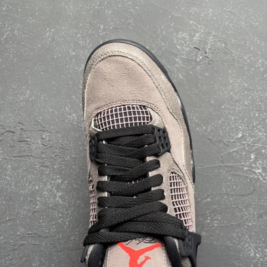 Air Jordan 4 "Taupe Haze"