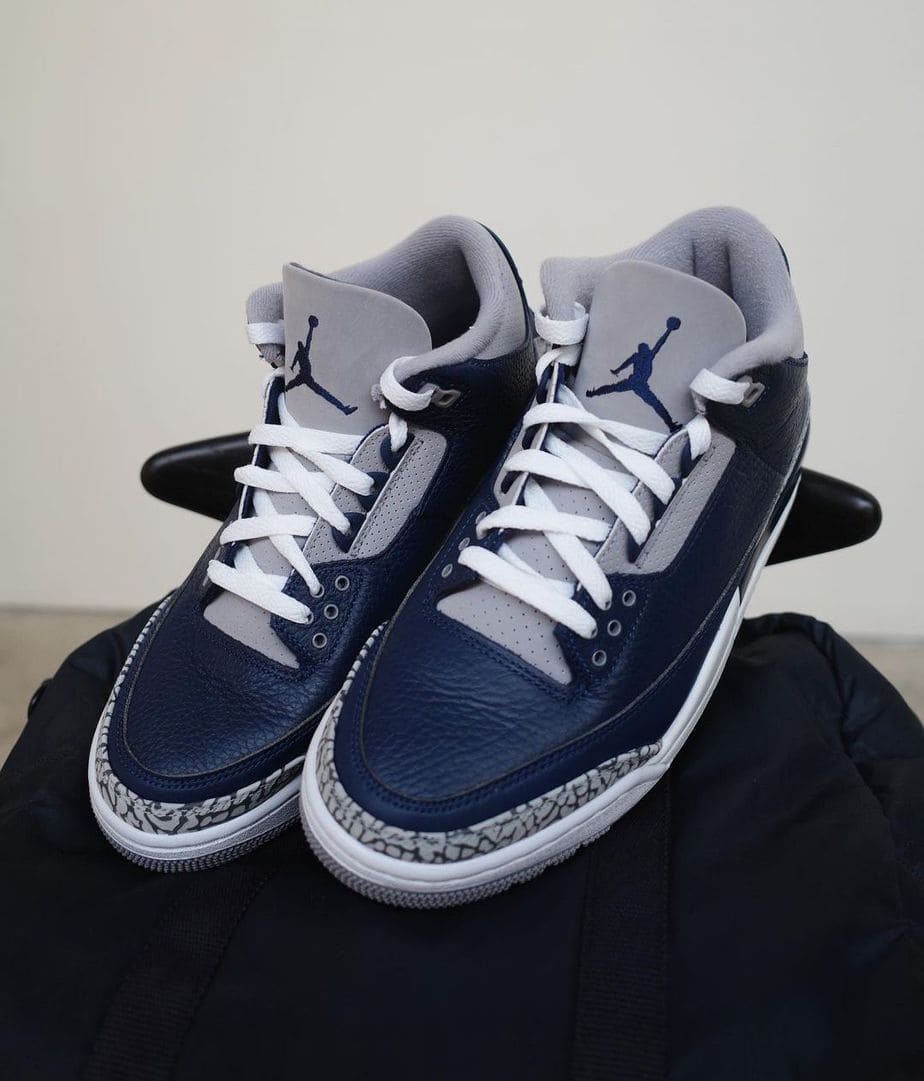 Air Jordan 3 Georgetown