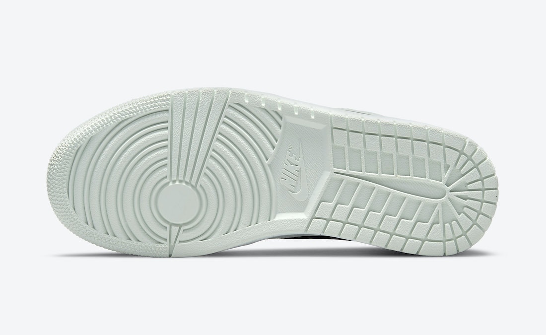 Air Jordan 1 Low SE "Barely Green"