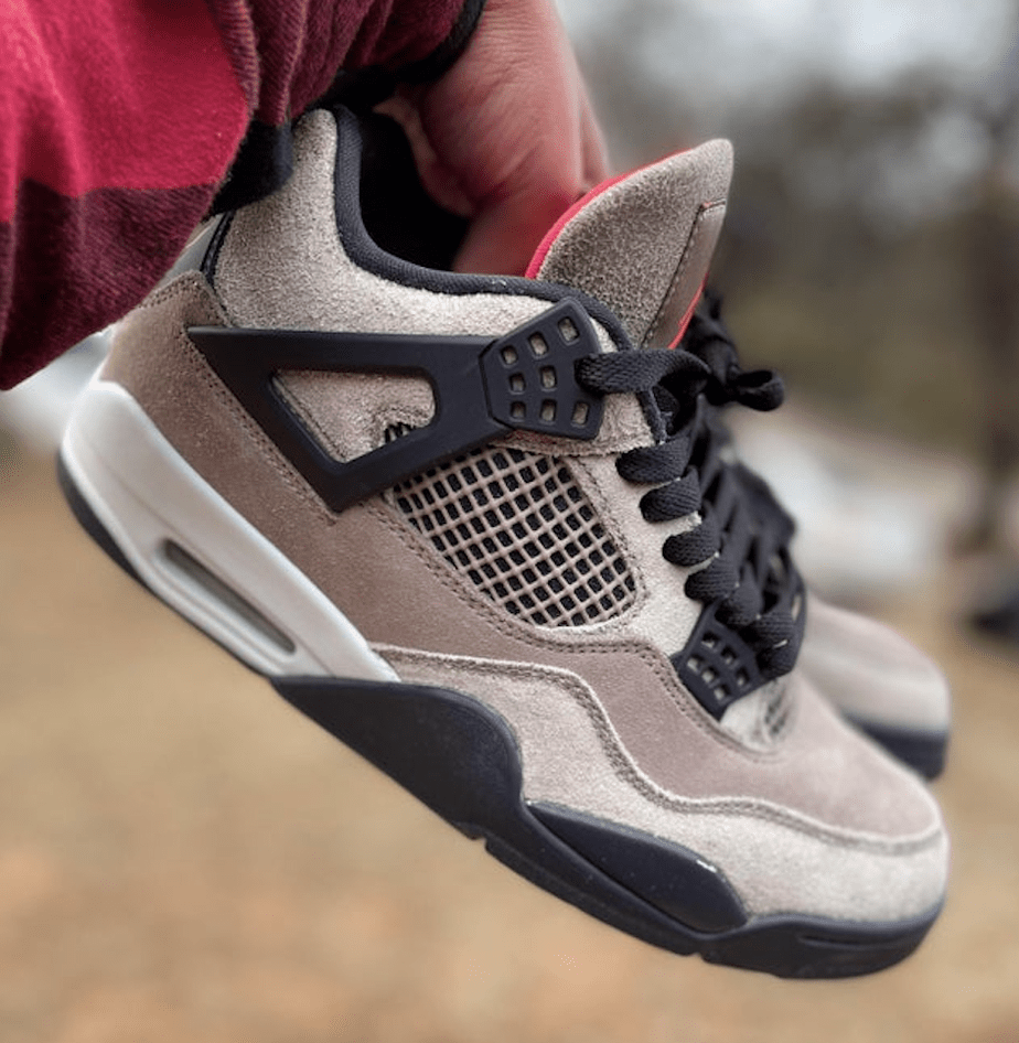 Air Jordan 4 Taupe Haze