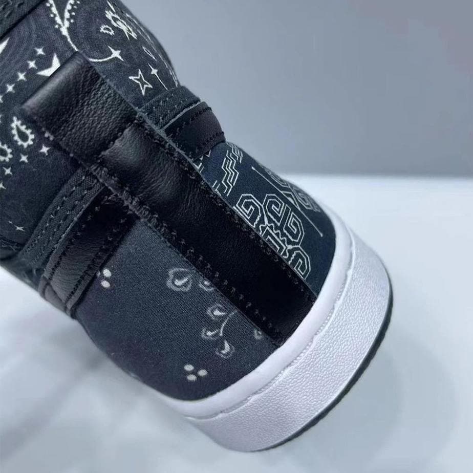 More Images of the Air Jordan 1 KO "Paisley"