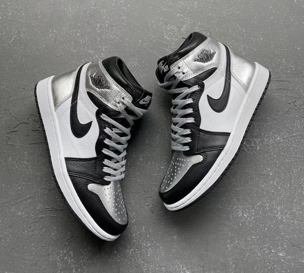 Air Jordan 1 High Og Silver Toe